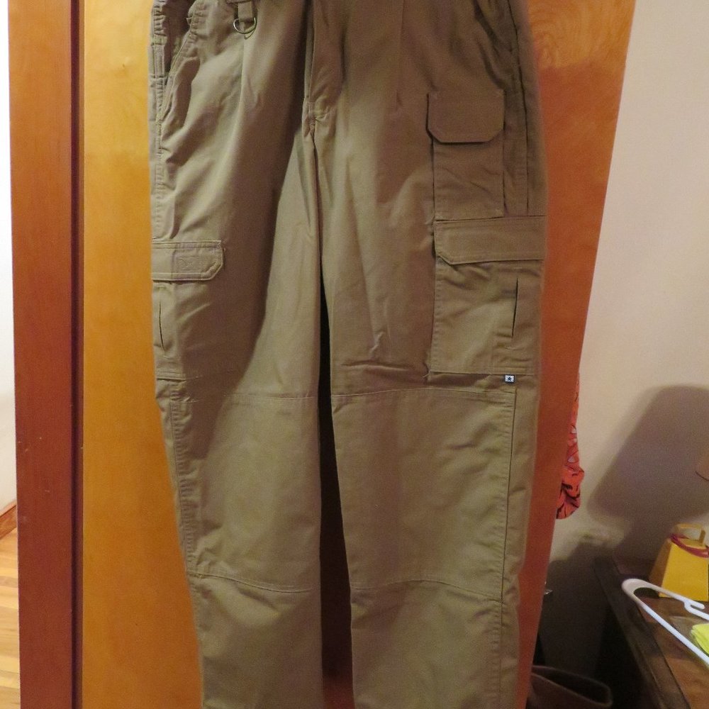 Mens size 36 Propper cargo pants